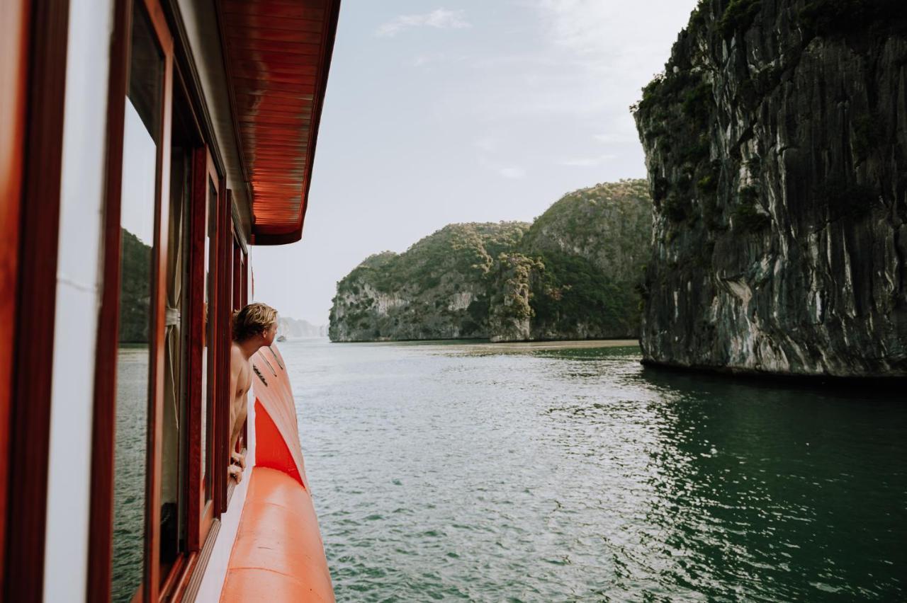 Cat Ba Bay Cruises Hotel Dong Khe Sau Kültér fotó