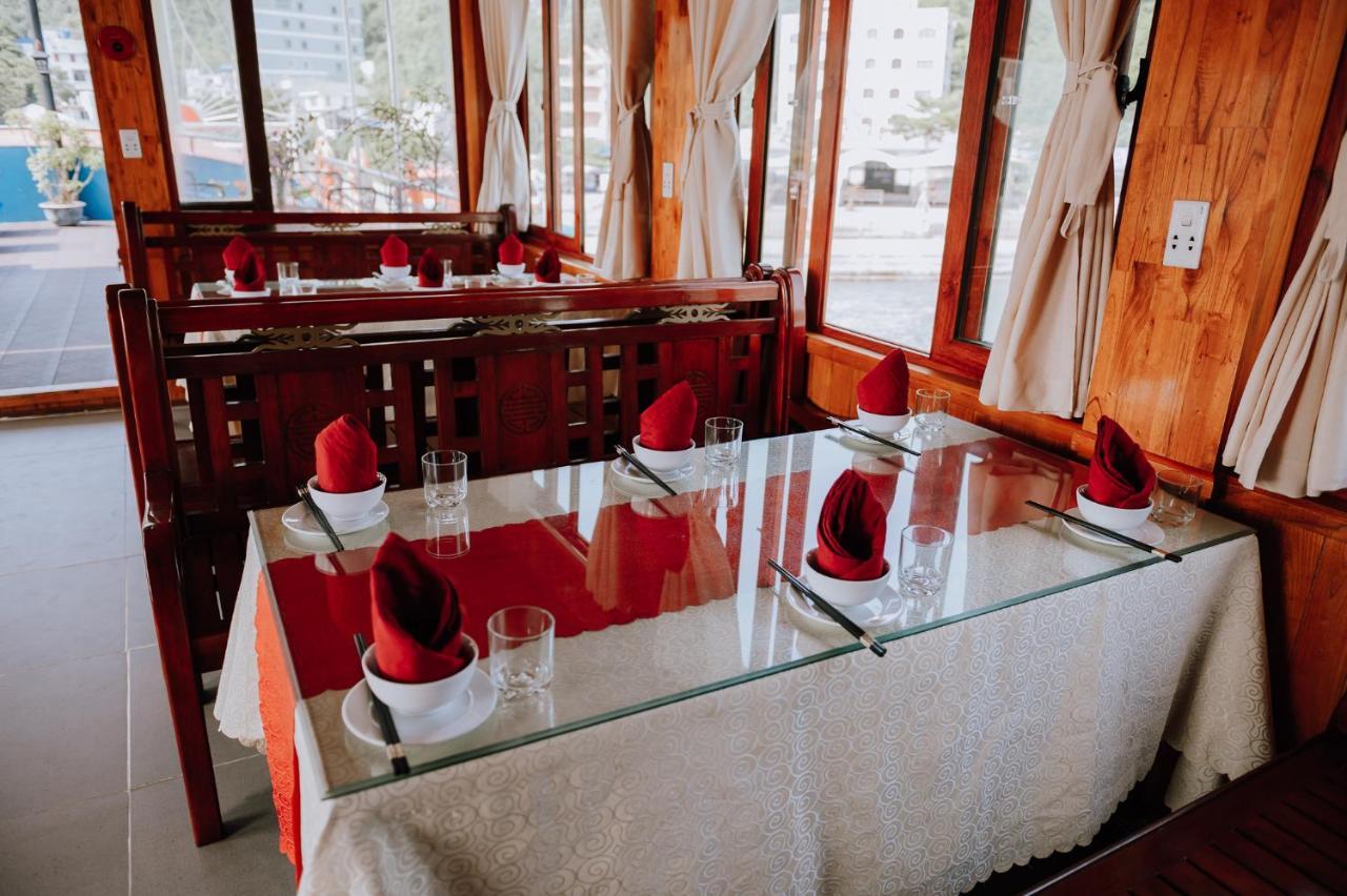 Cat Ba Bay Cruises Hotel Dong Khe Sau Kültér fotó