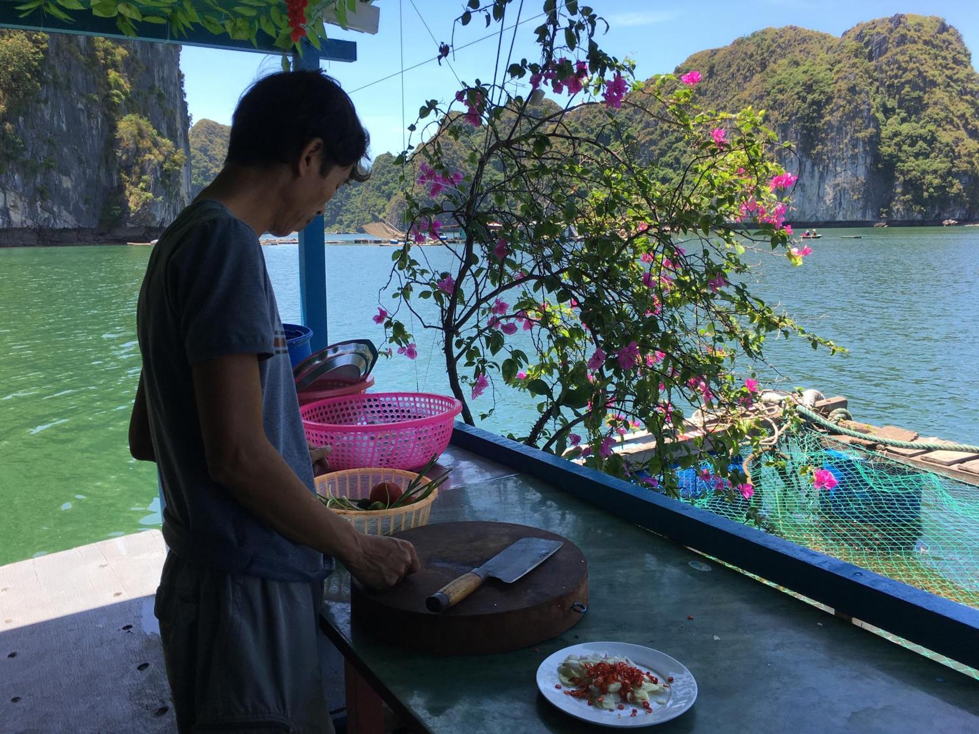 Cat Ba Bay Cruises Hotel Dong Khe Sau Kültér fotó